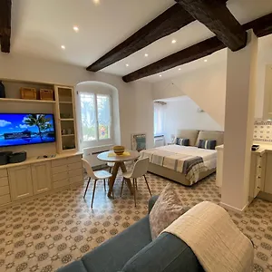 5 Stelle Nel Borgo Di , Celle Ligure Italia